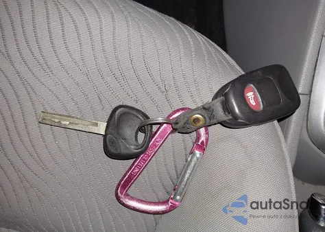 2013 Hyundai Accent Gls z USA, uszkodzony, nr VIN KMHCU4AE8DU276049